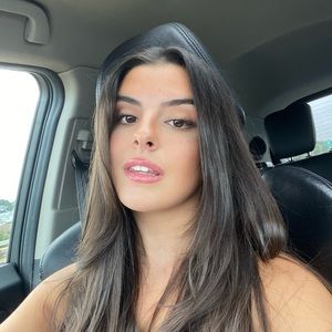 Meet your Posher, Marissa